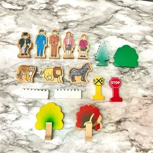 Thomas & Friends Wooden Railway People, Signs, Animals, and Trees 18 Piece Lot